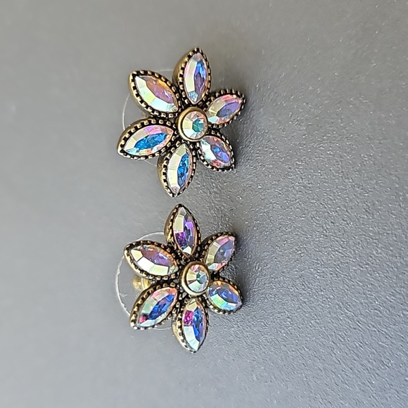 Heidi Daus Aurora Borealis Crystal Flower Earrings - Picture 1 of 6